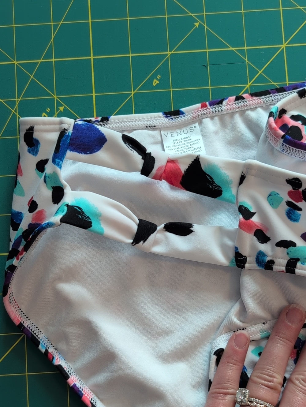 Venus Bikini - Picture 11 of 12